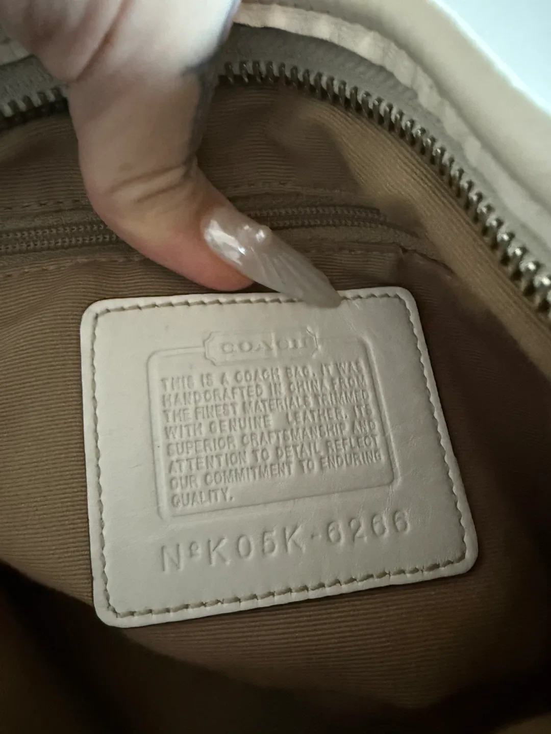Coach Signature Demi bag image indicator(6)