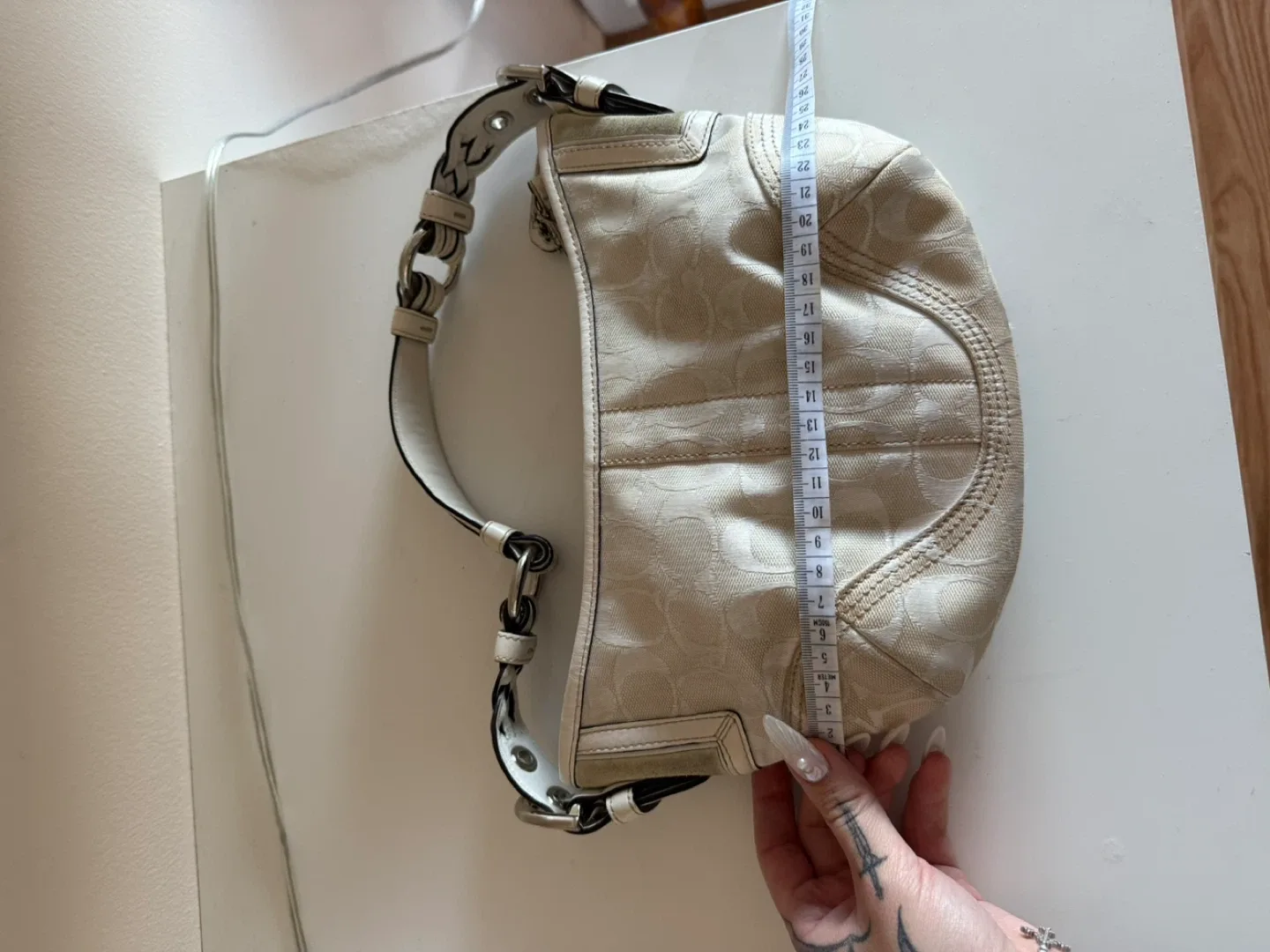 Coach Signature Demi bag image indicator(7)