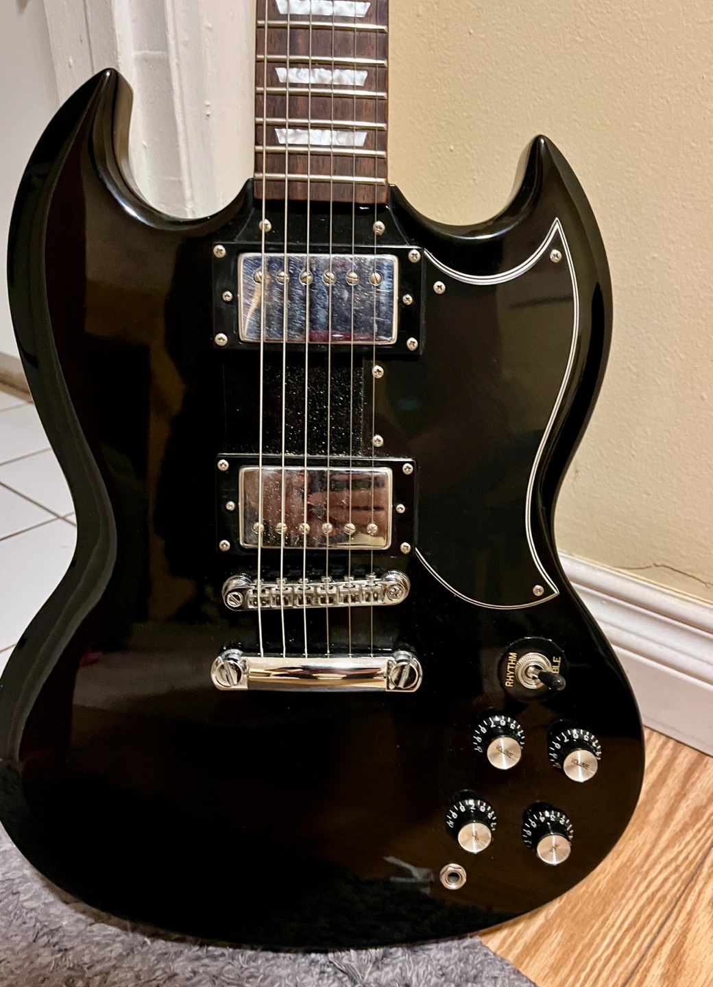 Epiphone SG-400 Electric Guitar - Black - photo 3
