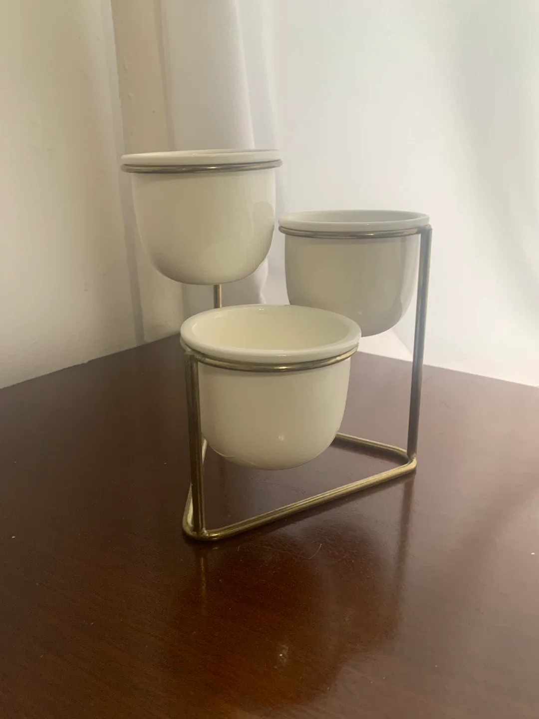 White Ceramic Hanging Planter Stand image indicator(2)