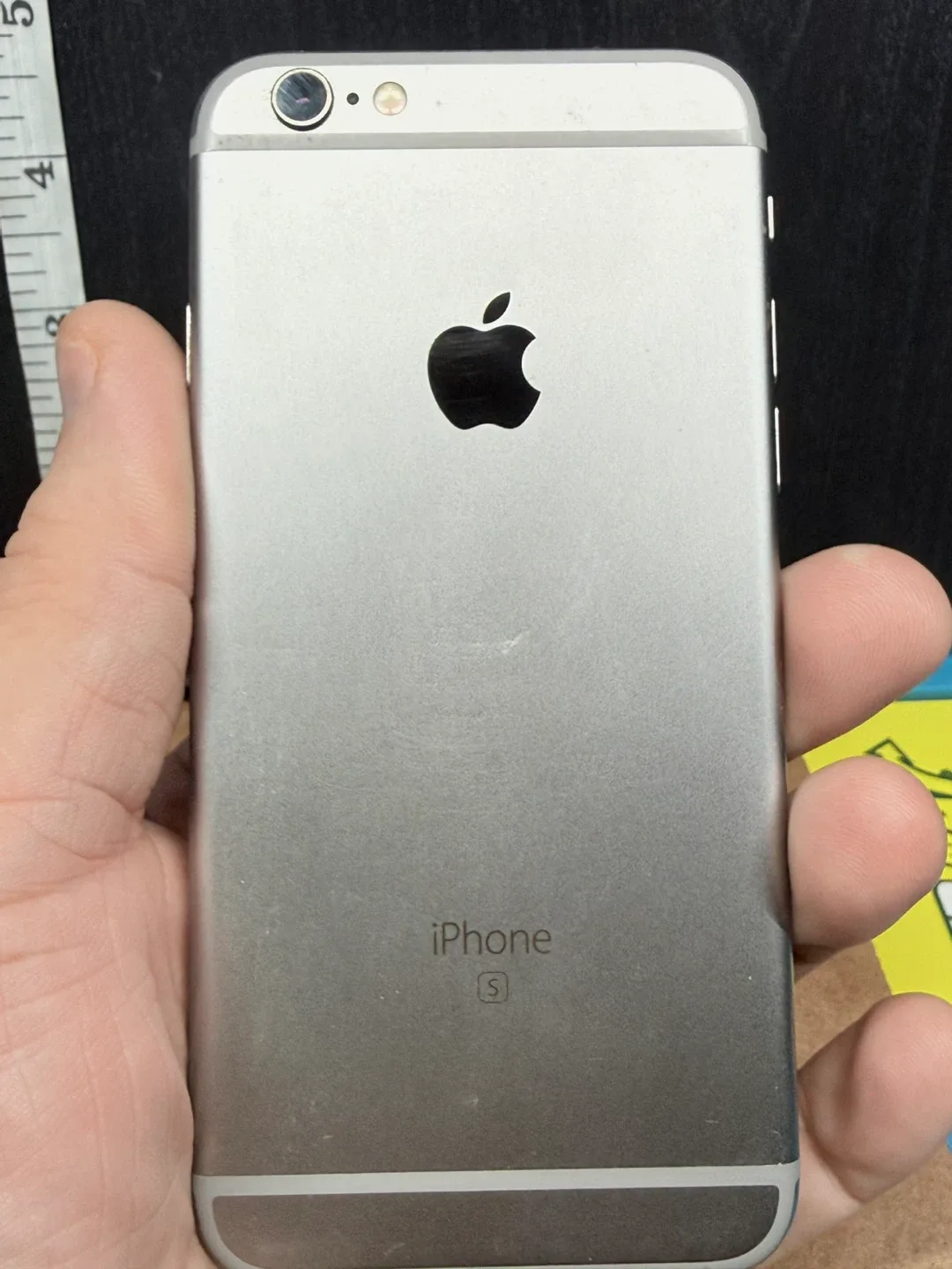 Apple iPhone 6s - 32GB