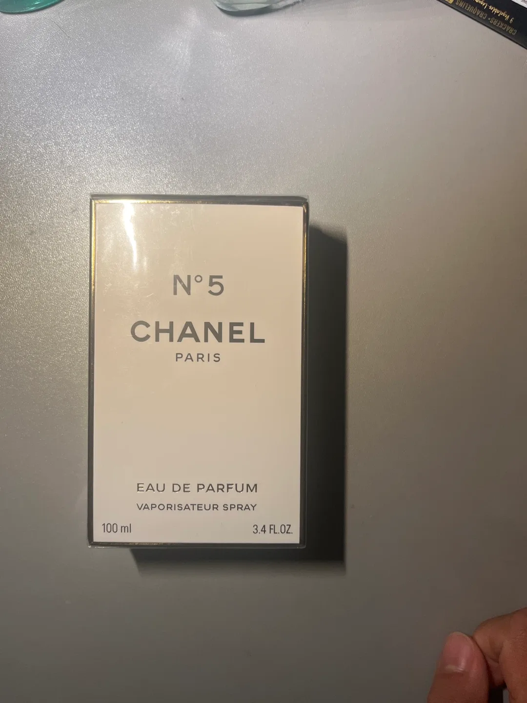 Chanel N°5 Eau de Parfum 100ml - New in Box!
