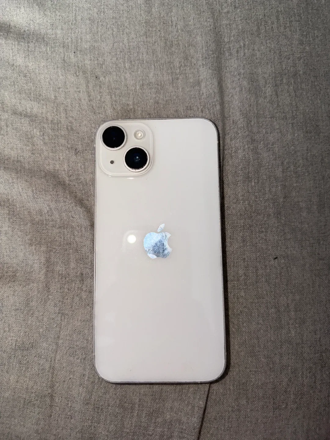 Apple iPhone 14 - White image indicator(2)