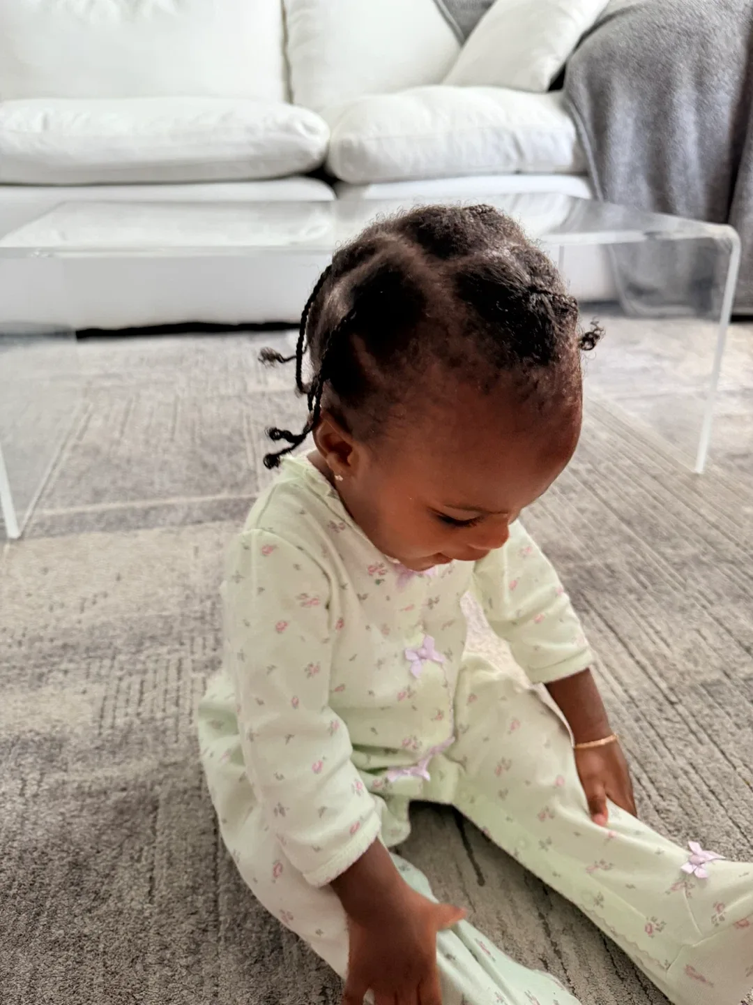 Apple iPhone 14 - White image indicator(7)