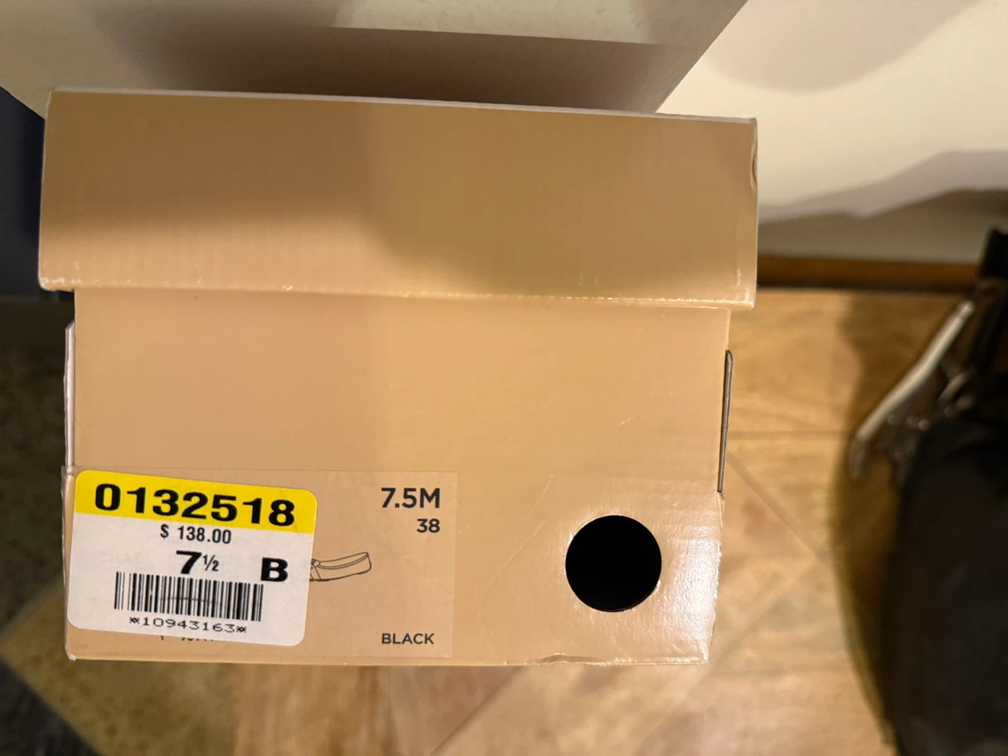 Michael Kors Black Leather Flats - Size 7.5 - photo 4