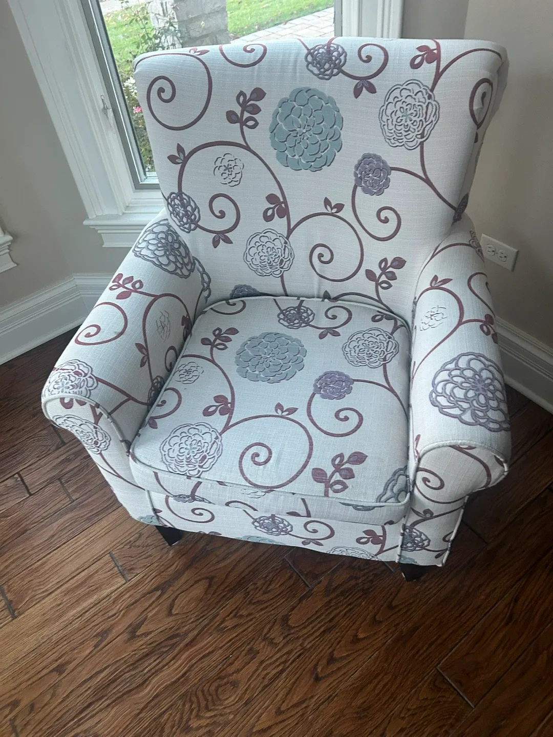 Floral Accent Chair image indicator(2)