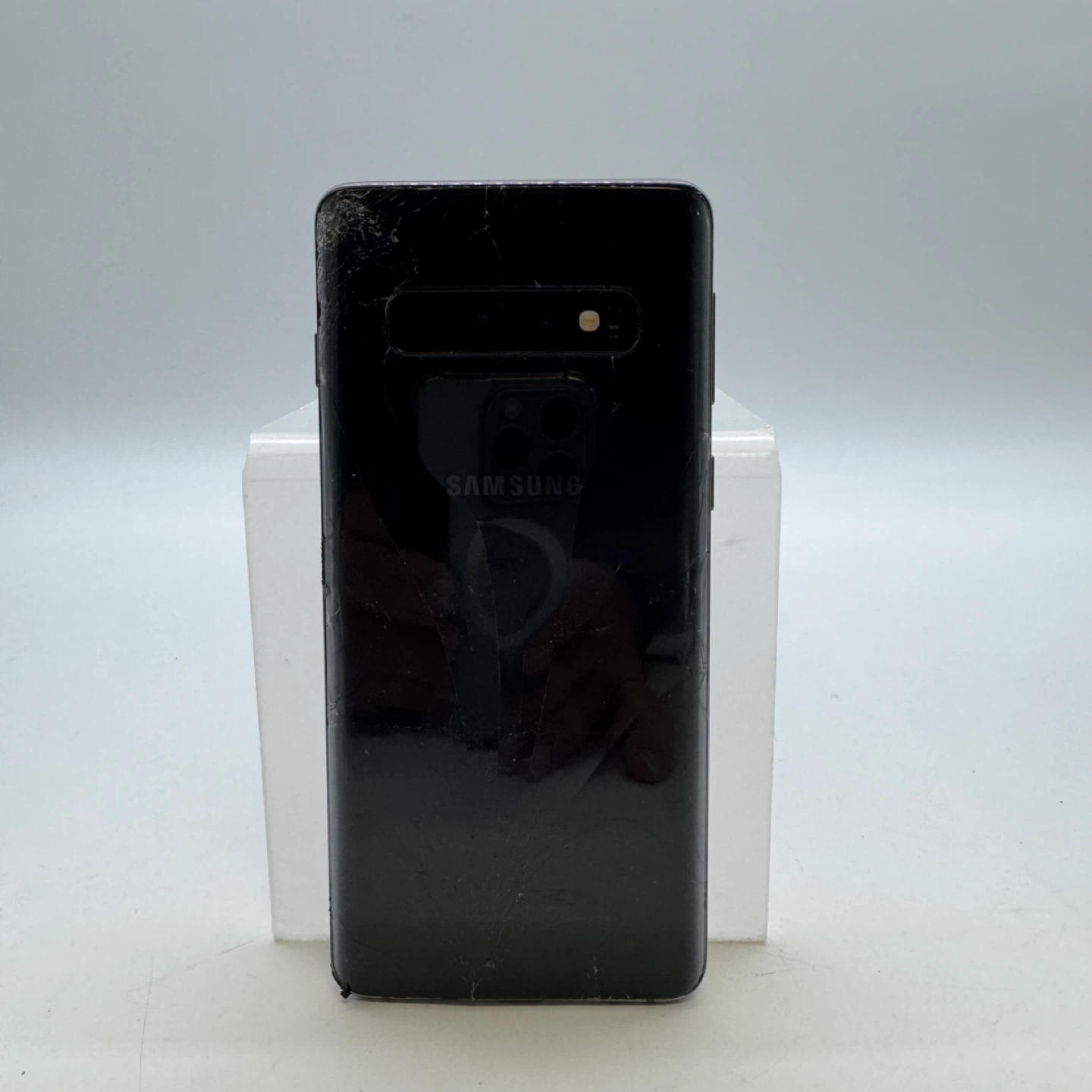 Samsung Galaxy S10 – Black – Not Working / For Parts Only - photo 2