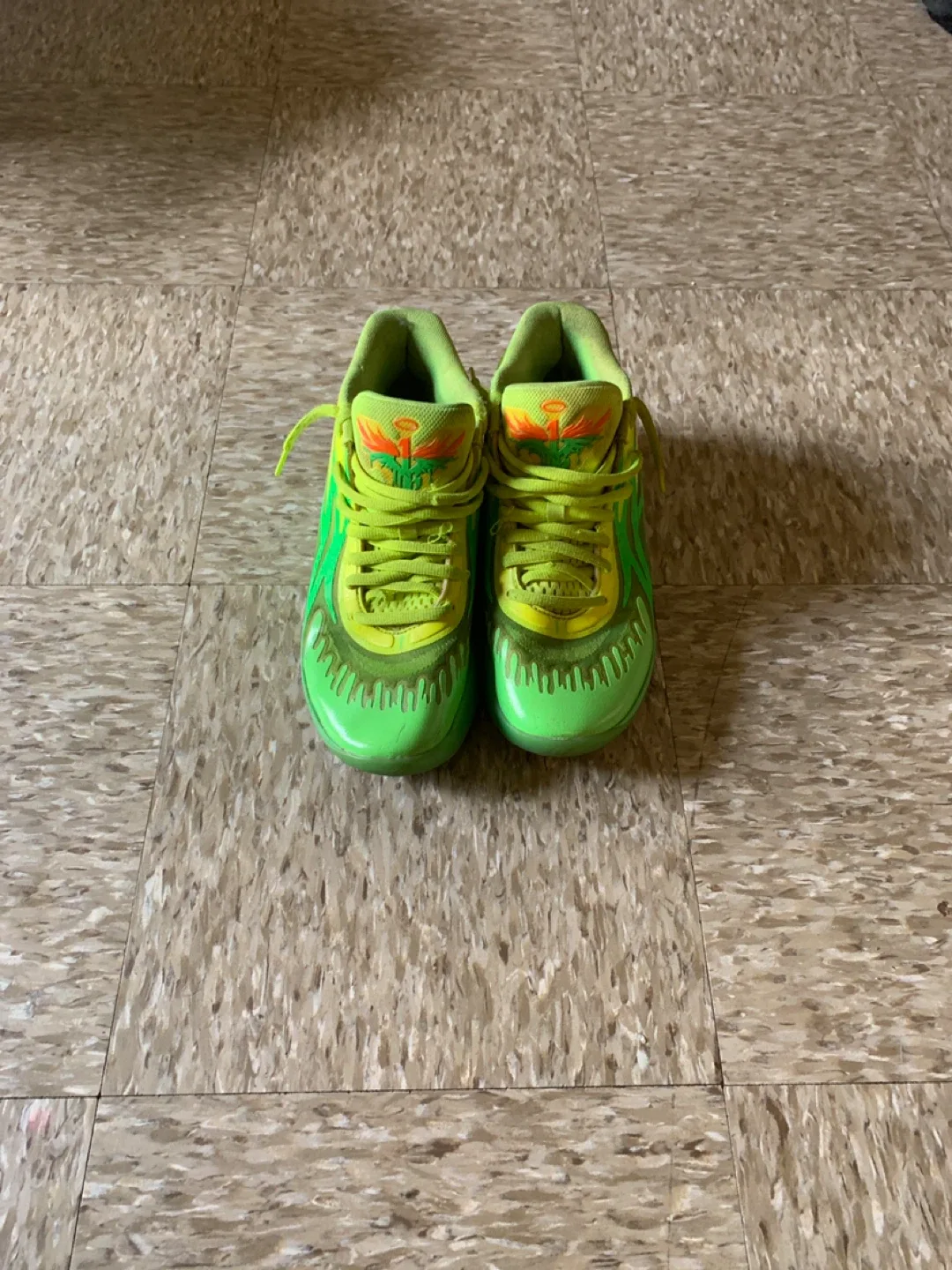 Basketball Lamelo Shoes image indicator(3)