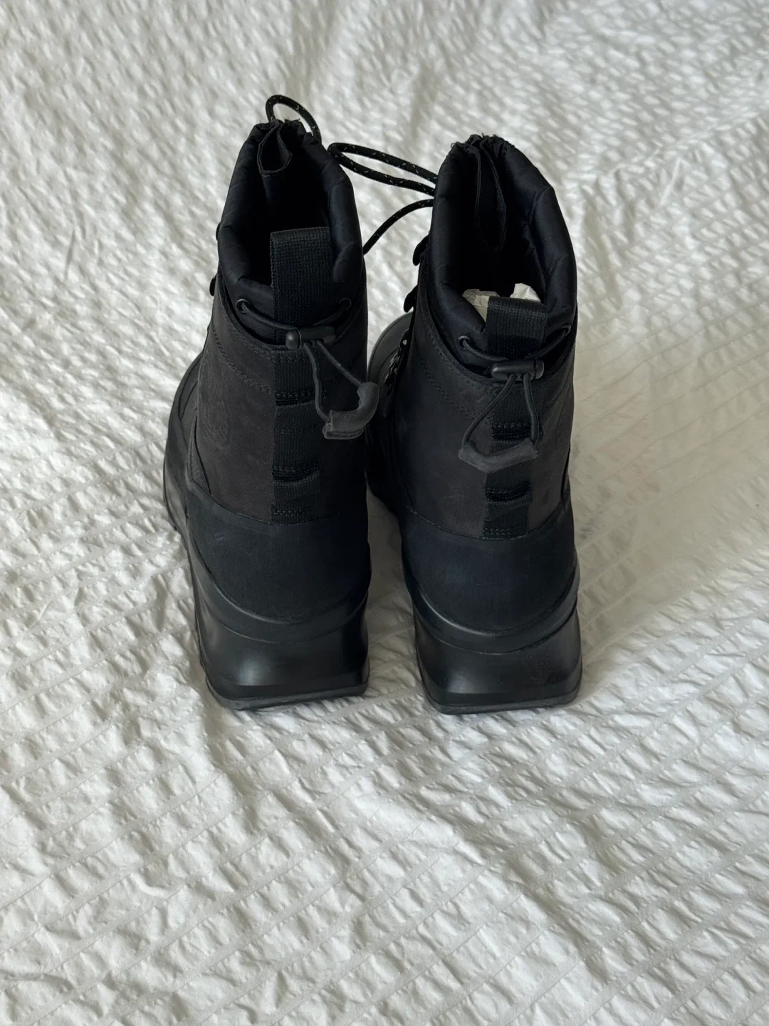 Canada Goose Journey Boots - Size US 8 - Black image indicator(4)