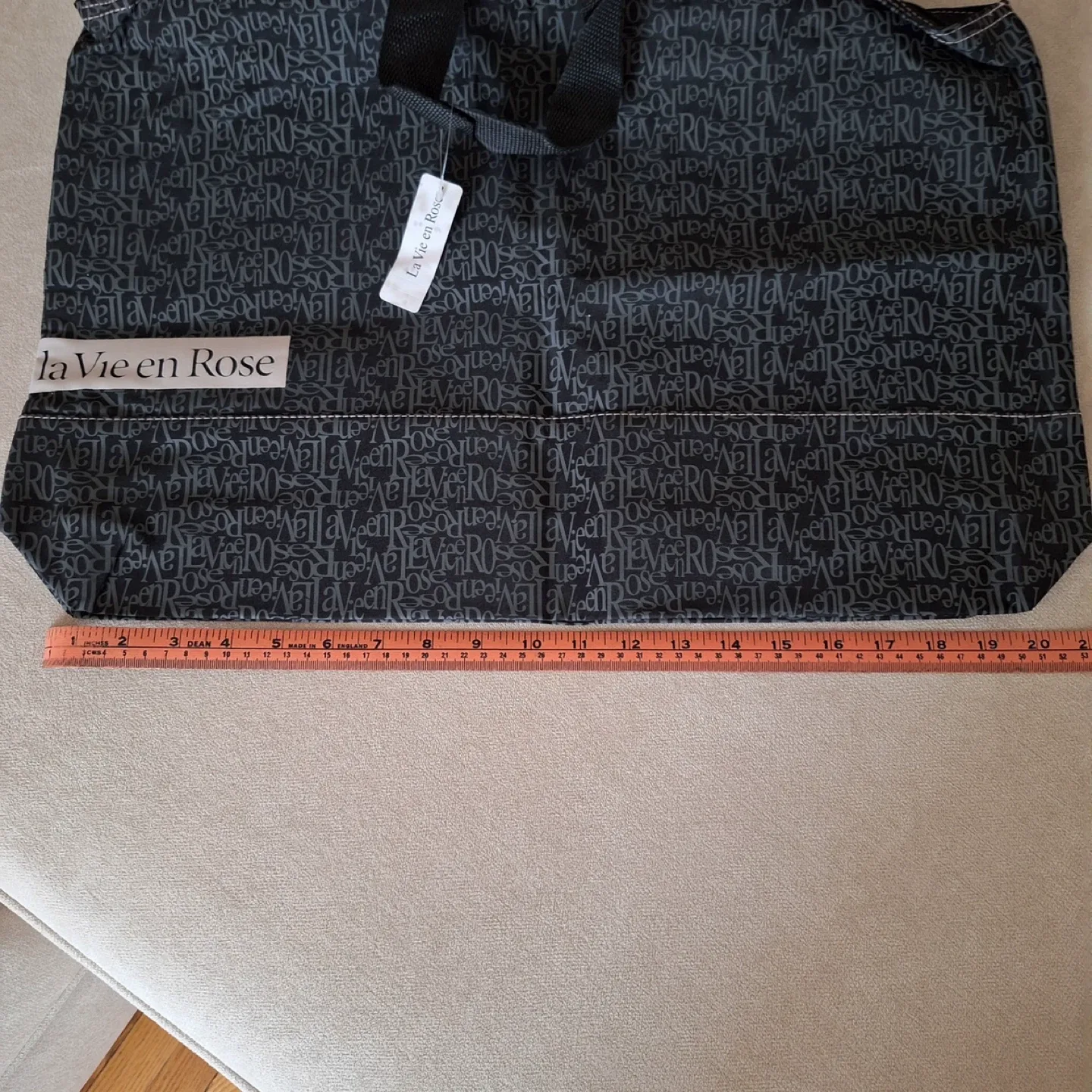 La Vie en Rose Black Tote Bag - New image indicator(7)