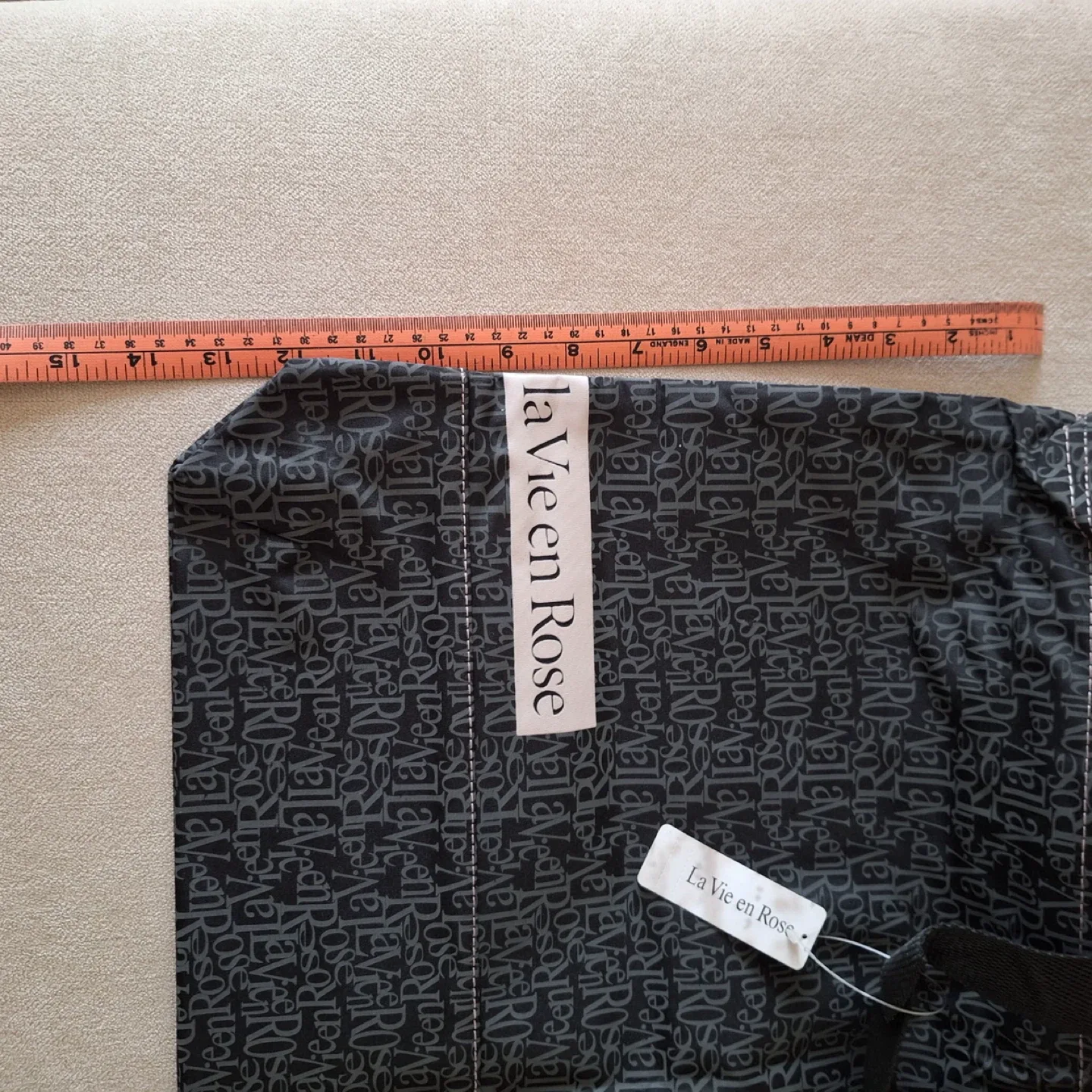 La Vie en Rose Black Tote Bag - New image indicator(8)