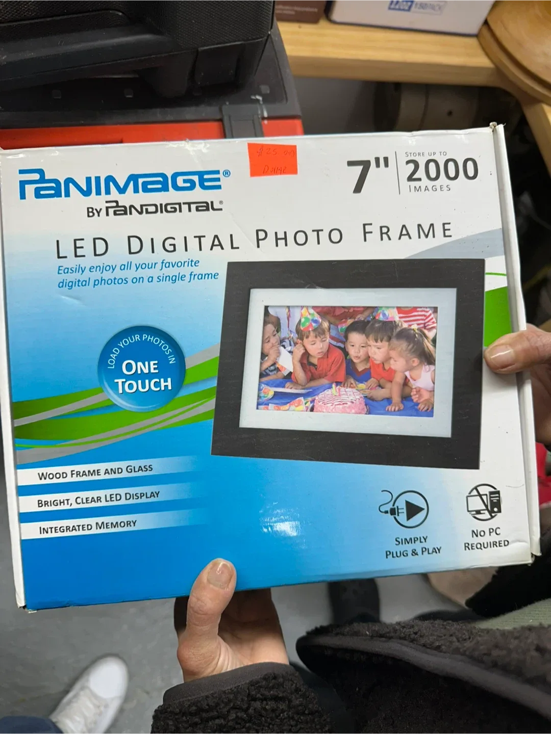 Panimage 7" LED Digital Photo Frame