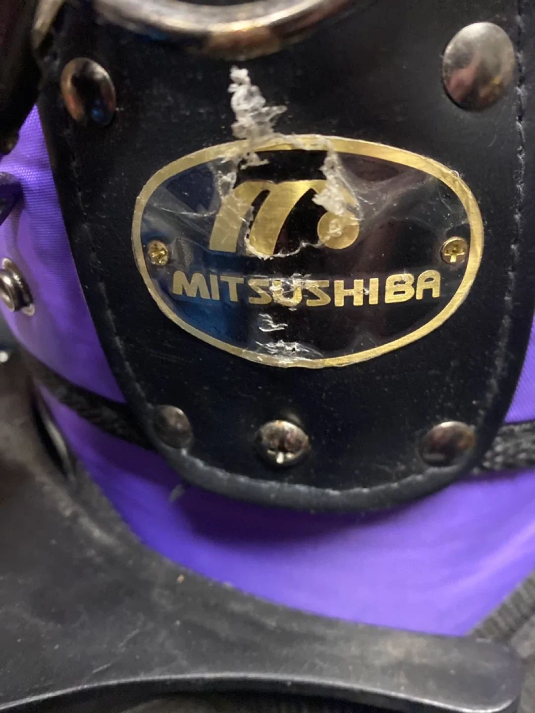 Mitsushiba Golf Bag with a cart and clubs image indicator(2)