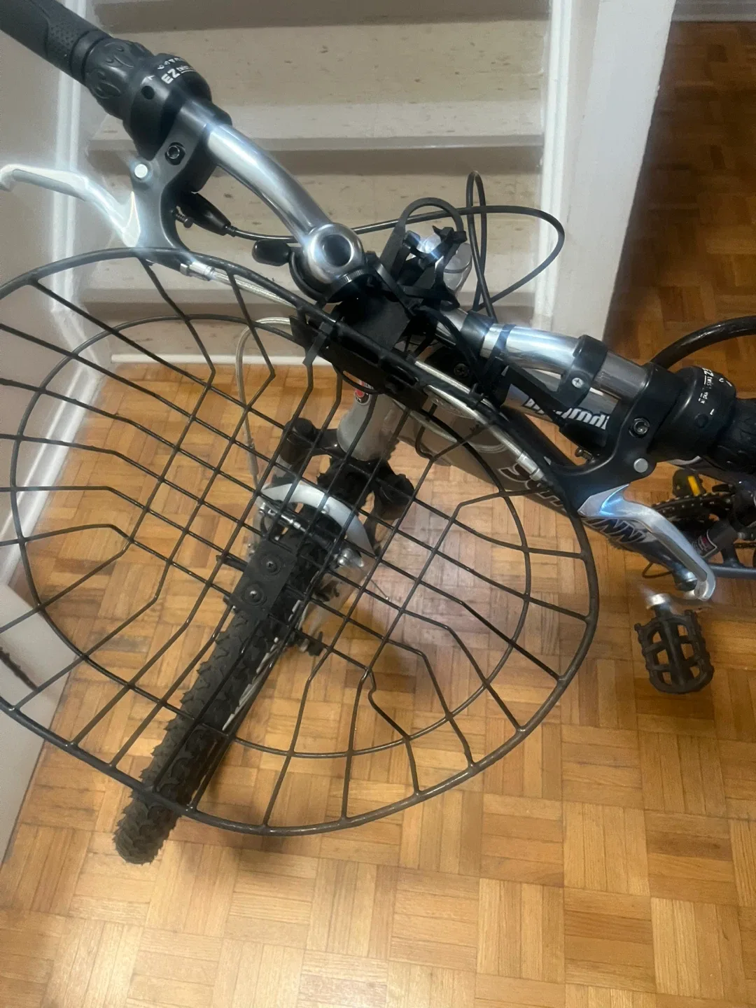 Schwinn Aphrodite Women's Mountain Bike image indicator(4)