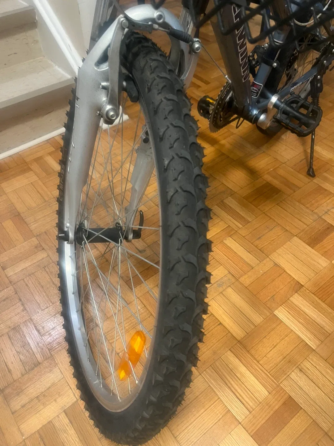 Schwinn Aphrodite Women's Mountain Bike image indicator(3)