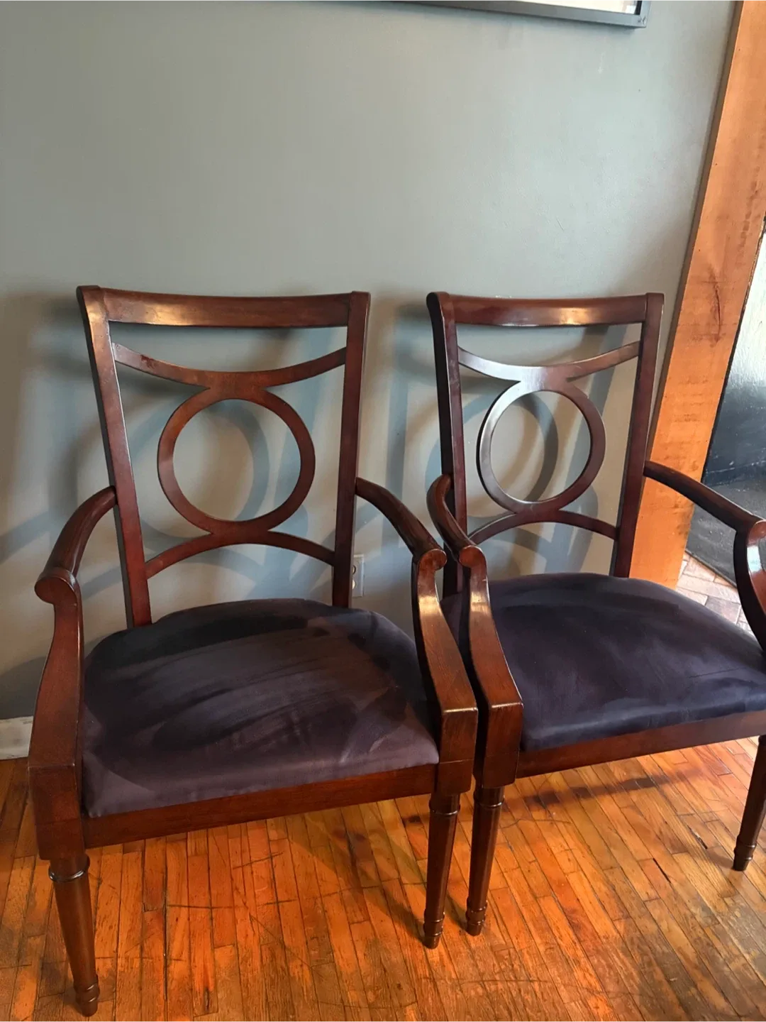 5 sturdy Dining chairs