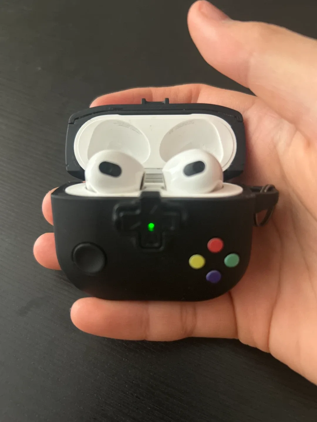 Apple Airpods 3rd Gen with Gamepad Case image indicator(3)