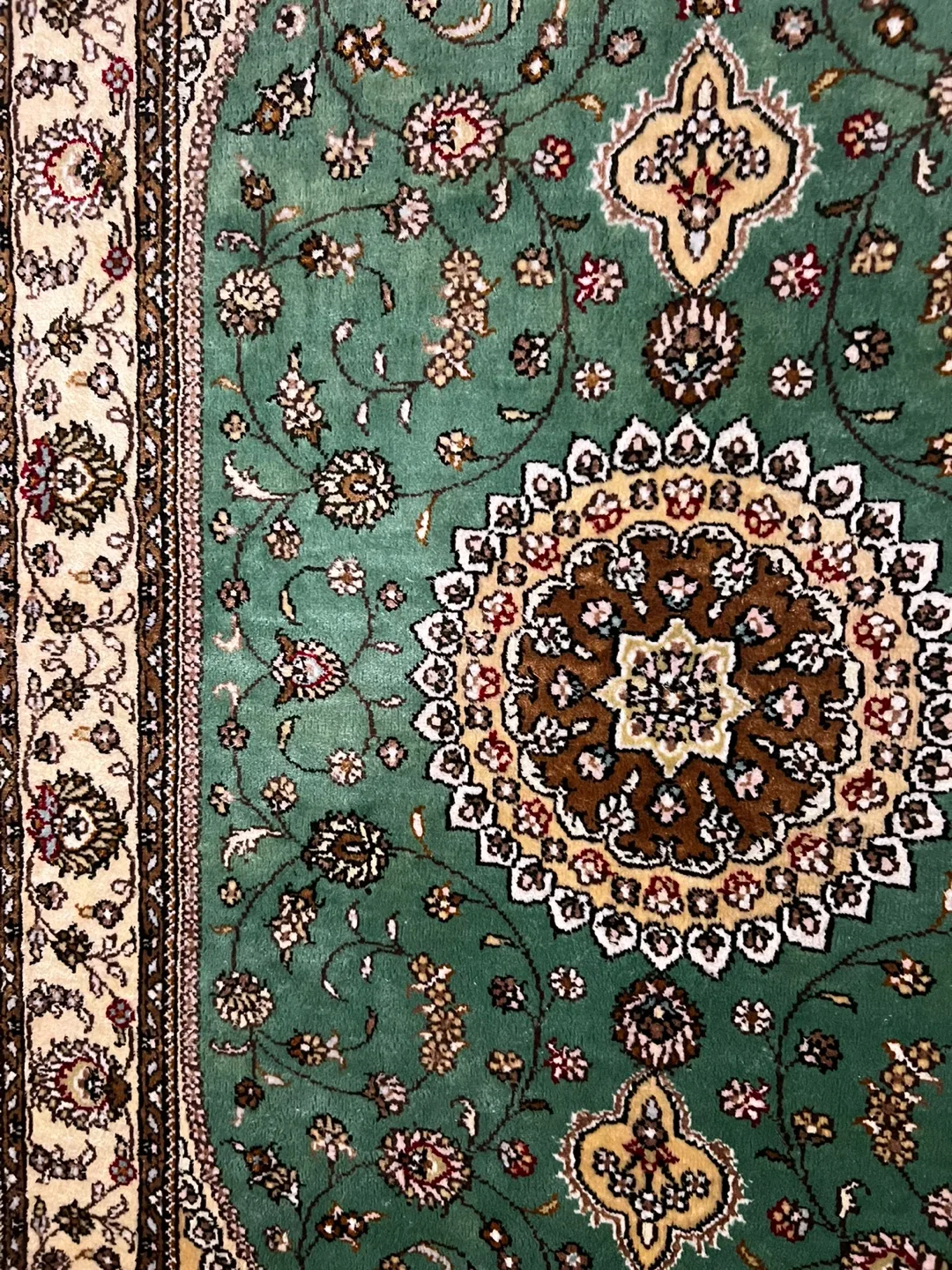Hand made Afghan Green Floral Rug silky and wool image indicator(2)