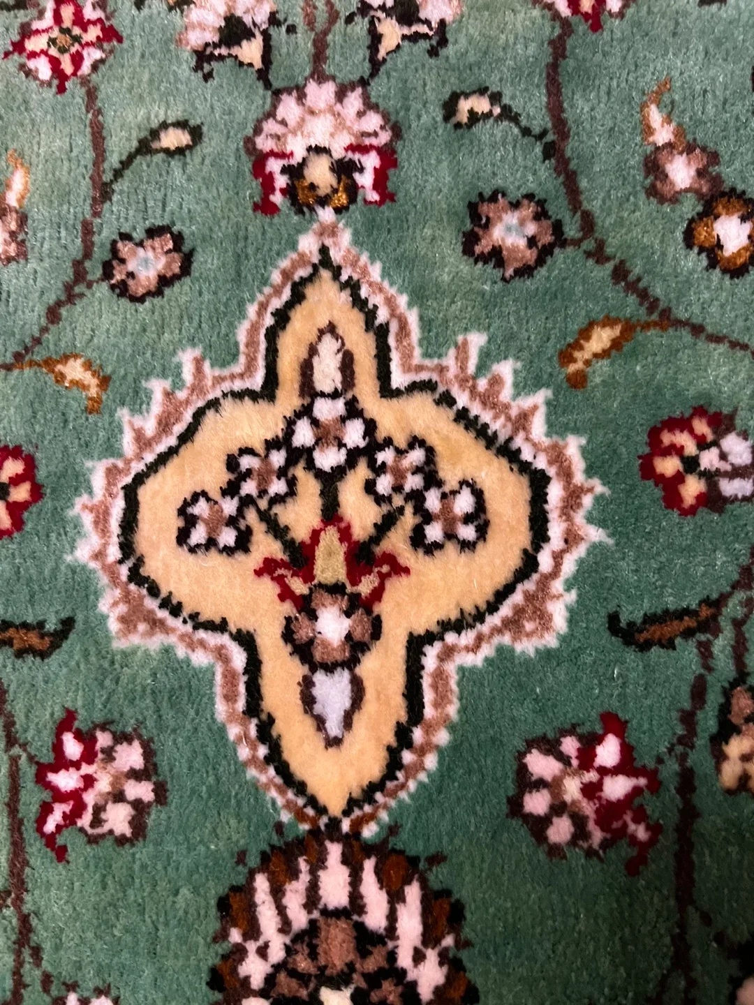 Hand made Afghan Green Floral Rug silky and wool image indicator(3)