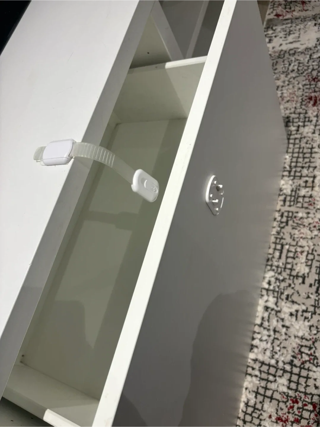 IKEA BESTA TV Bench with Doors - White image indicator(5)