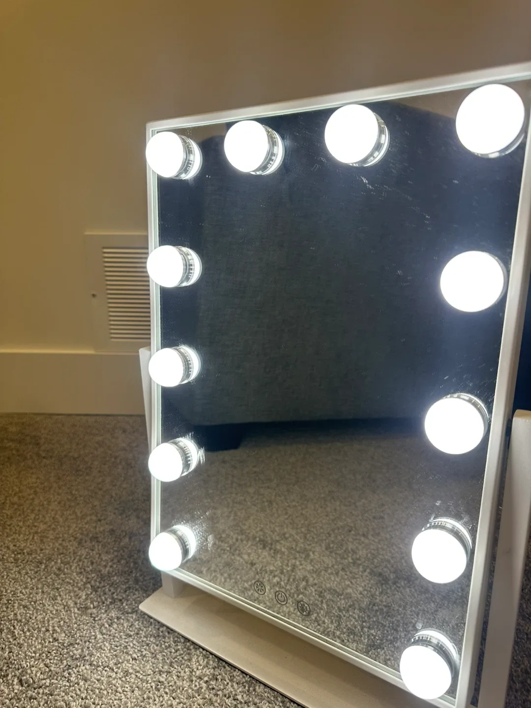 Vanity Mirror with Lights image indicator(2)