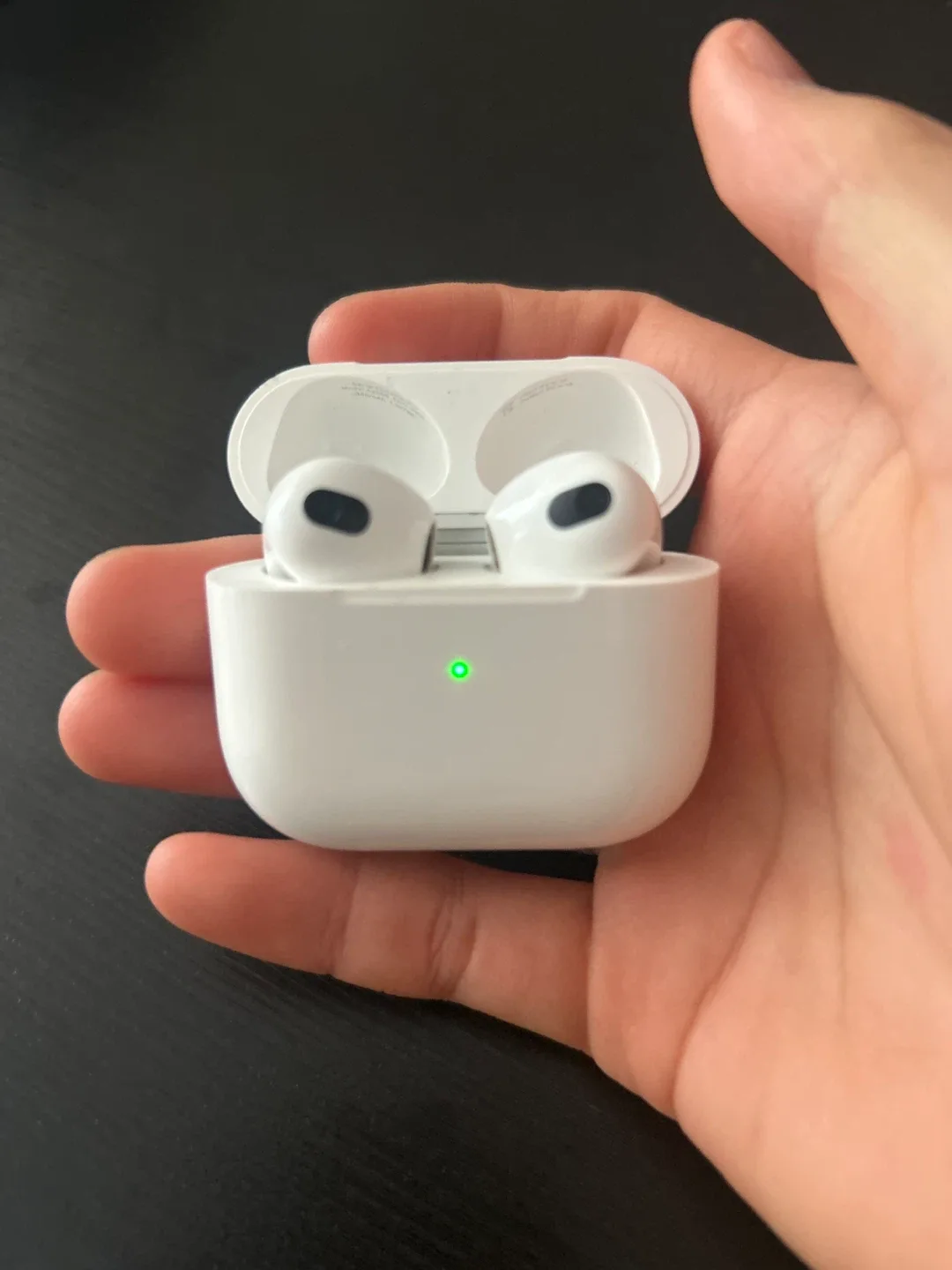 Apple Airpods 3rd Gen with Gamepad Case