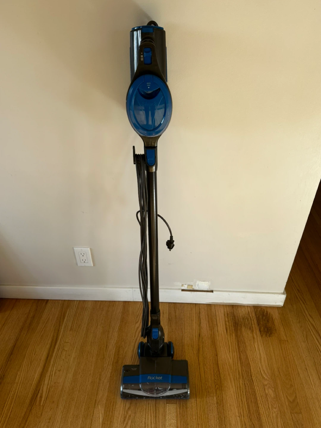 Shark Rocket Corded Stick Vacuum - photo 4
