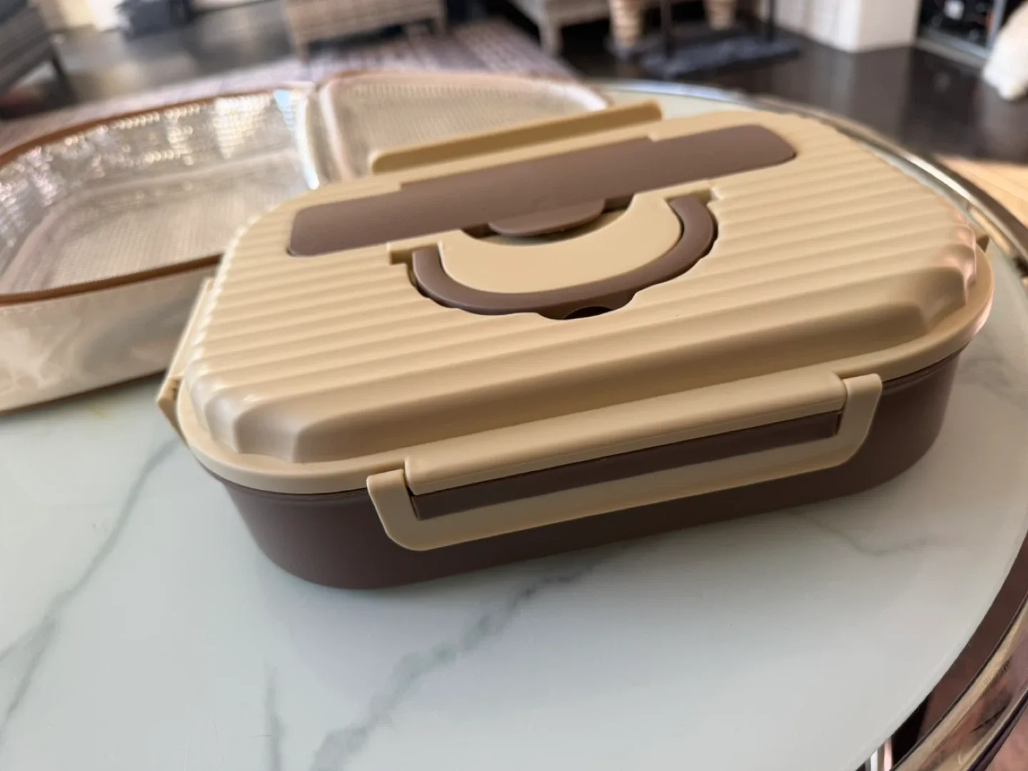 Beige Brown Lunch Box, lunch box image indicator(2)