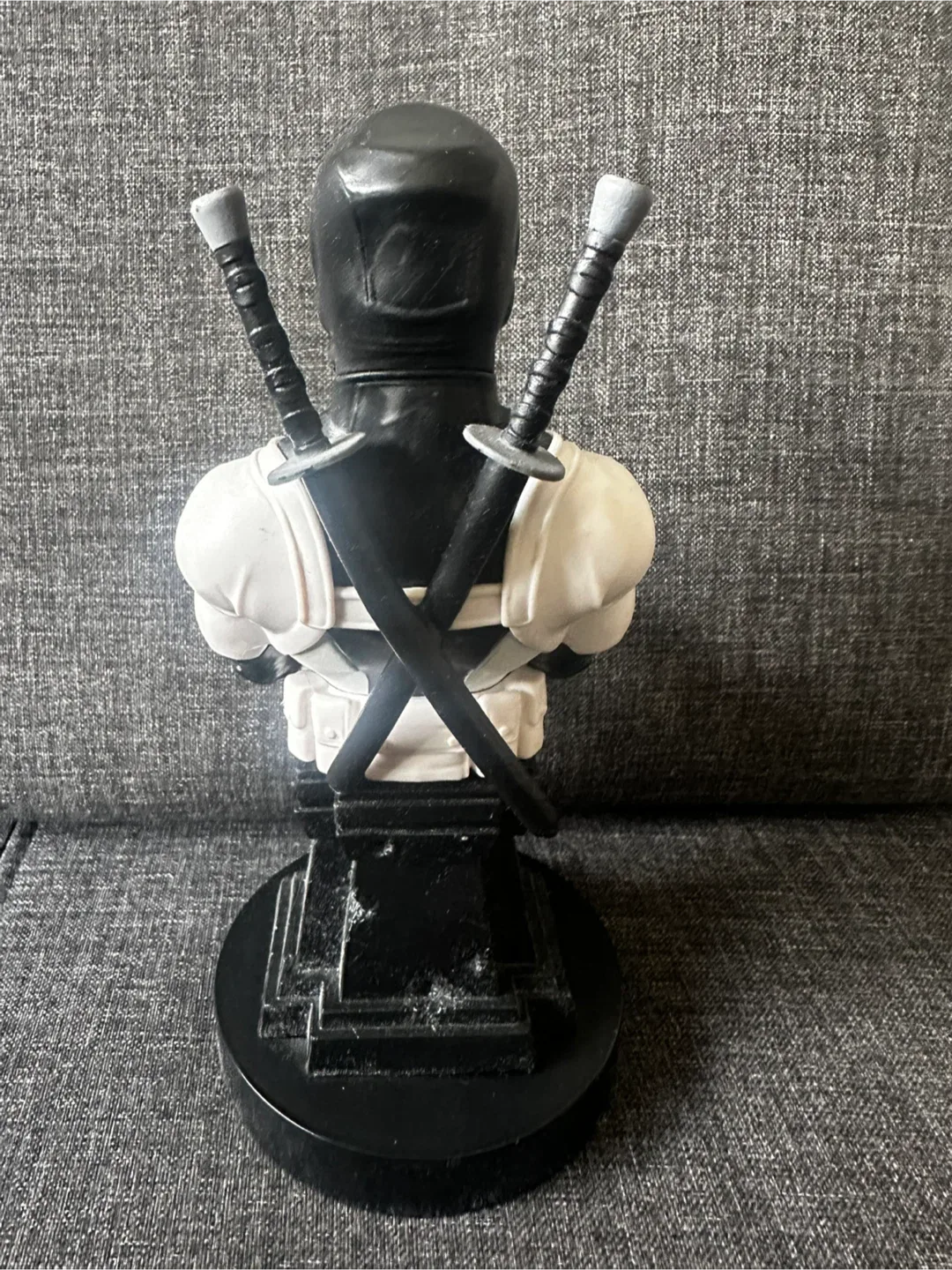 Venom deadpool phone and controller holder image indicator(2)