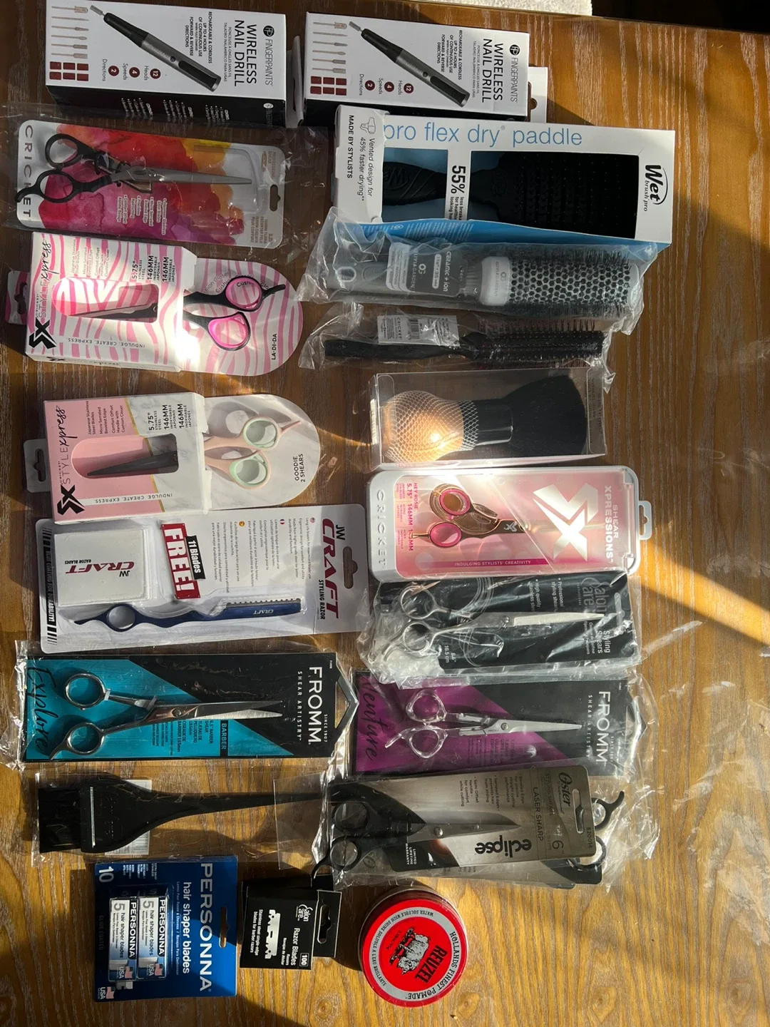 Salon & Barber Supplies - New in Box image indicator(5)