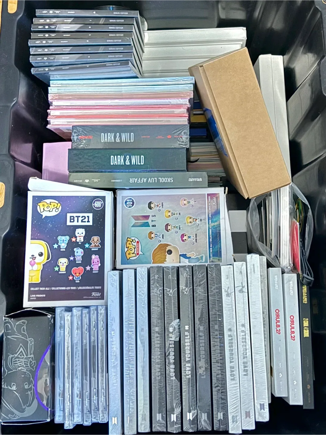 BTS Albums & Merch💜