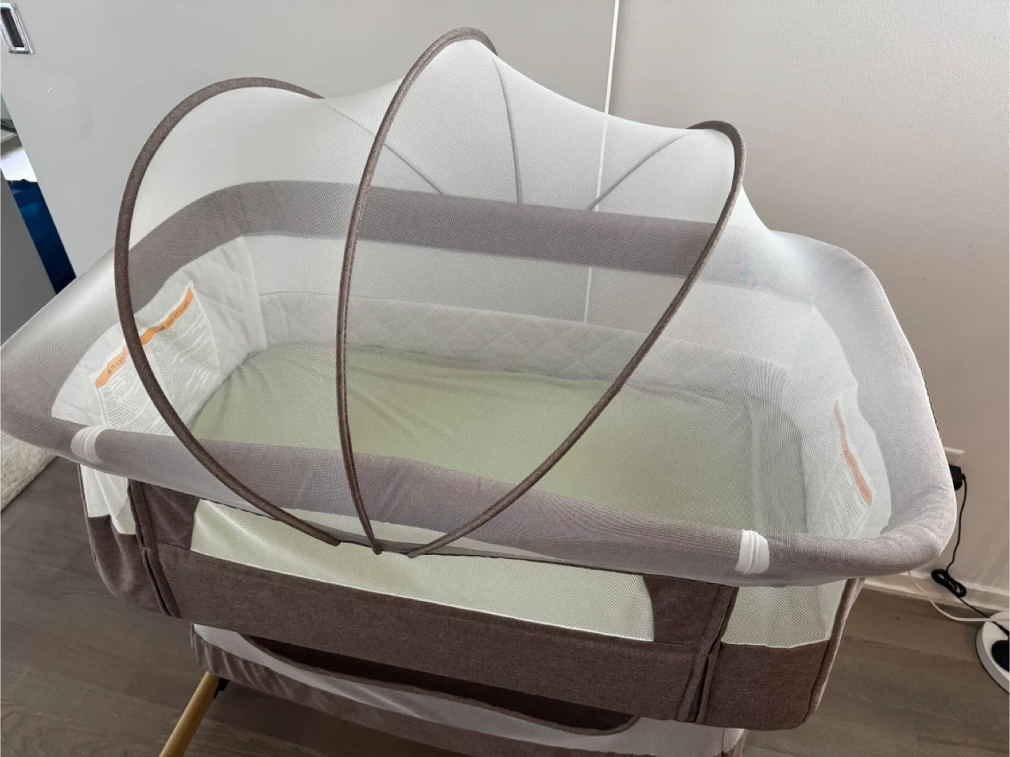 Soobaby 3-in-1 Bassinet Bedside Crib - Khaki