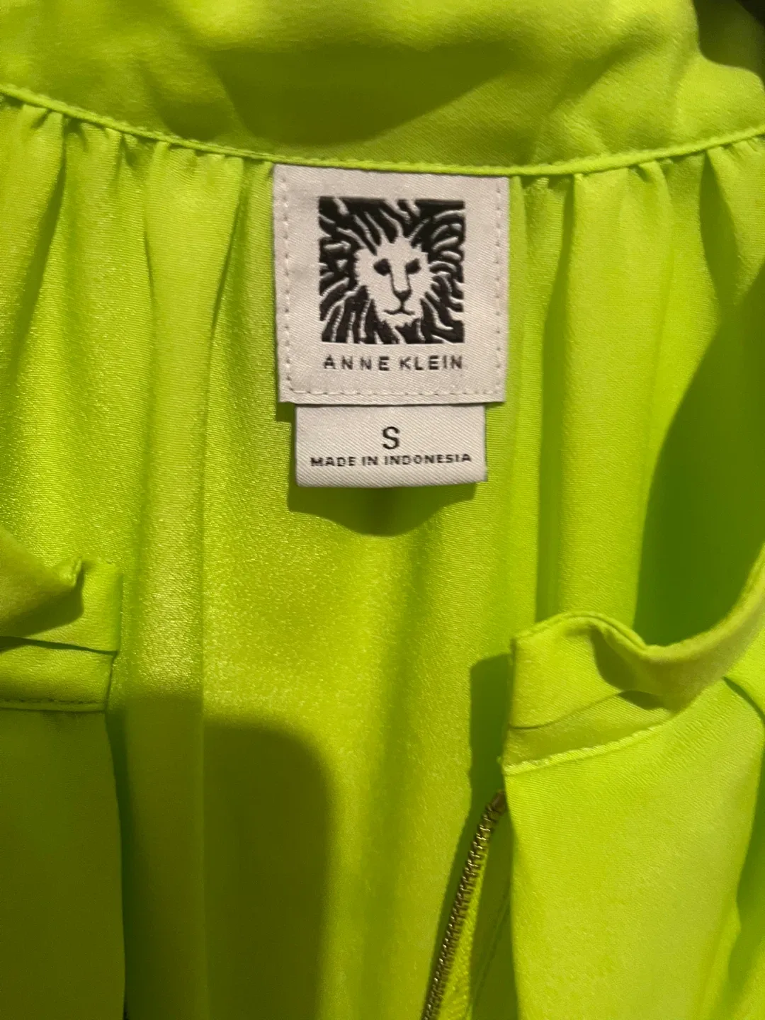 NEW Anne Klein Sleeveless Top - Size S - Neon Green image indicator(6)
