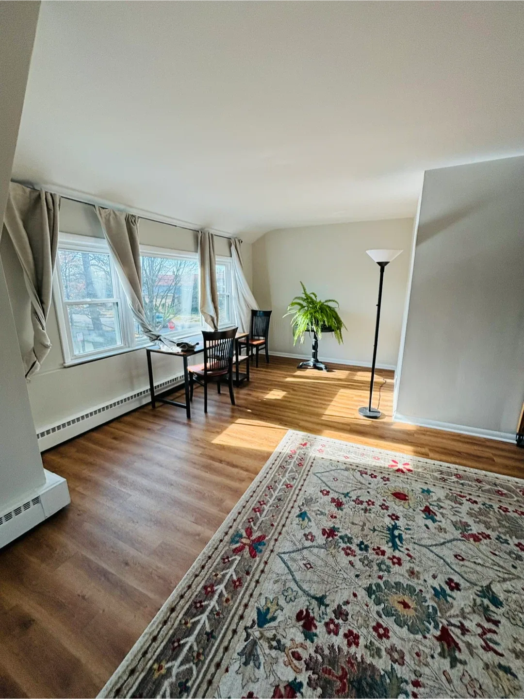 1995.00 Furnished rehab. Month to month image indicator(3)