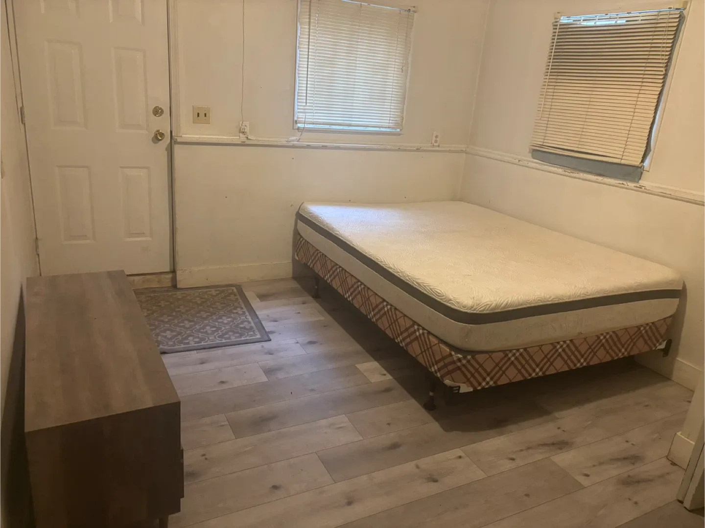 One bedroom basement image indicator(7)