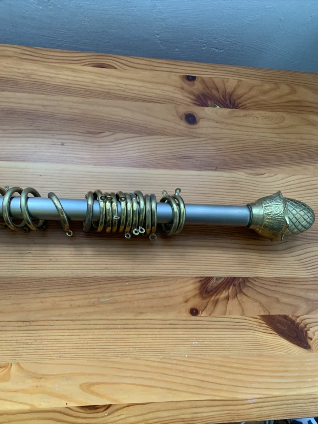 Brass Curtain Rod with Rings image indicator(2)