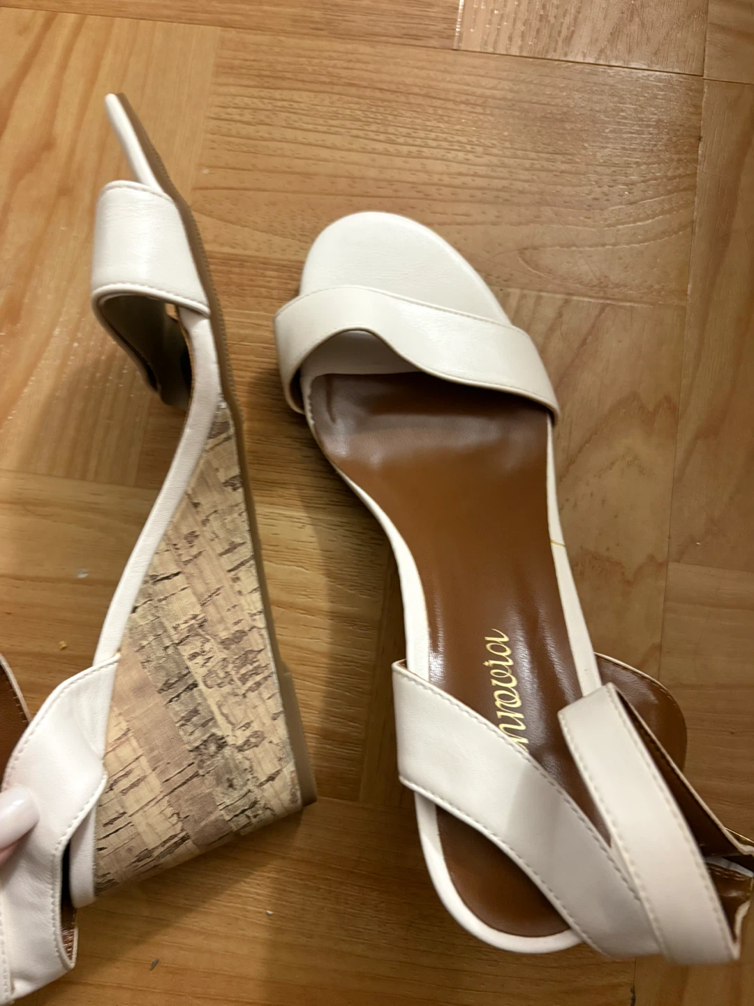 Monrovia White Wedge Sandals - Size 9.5 - photo 4