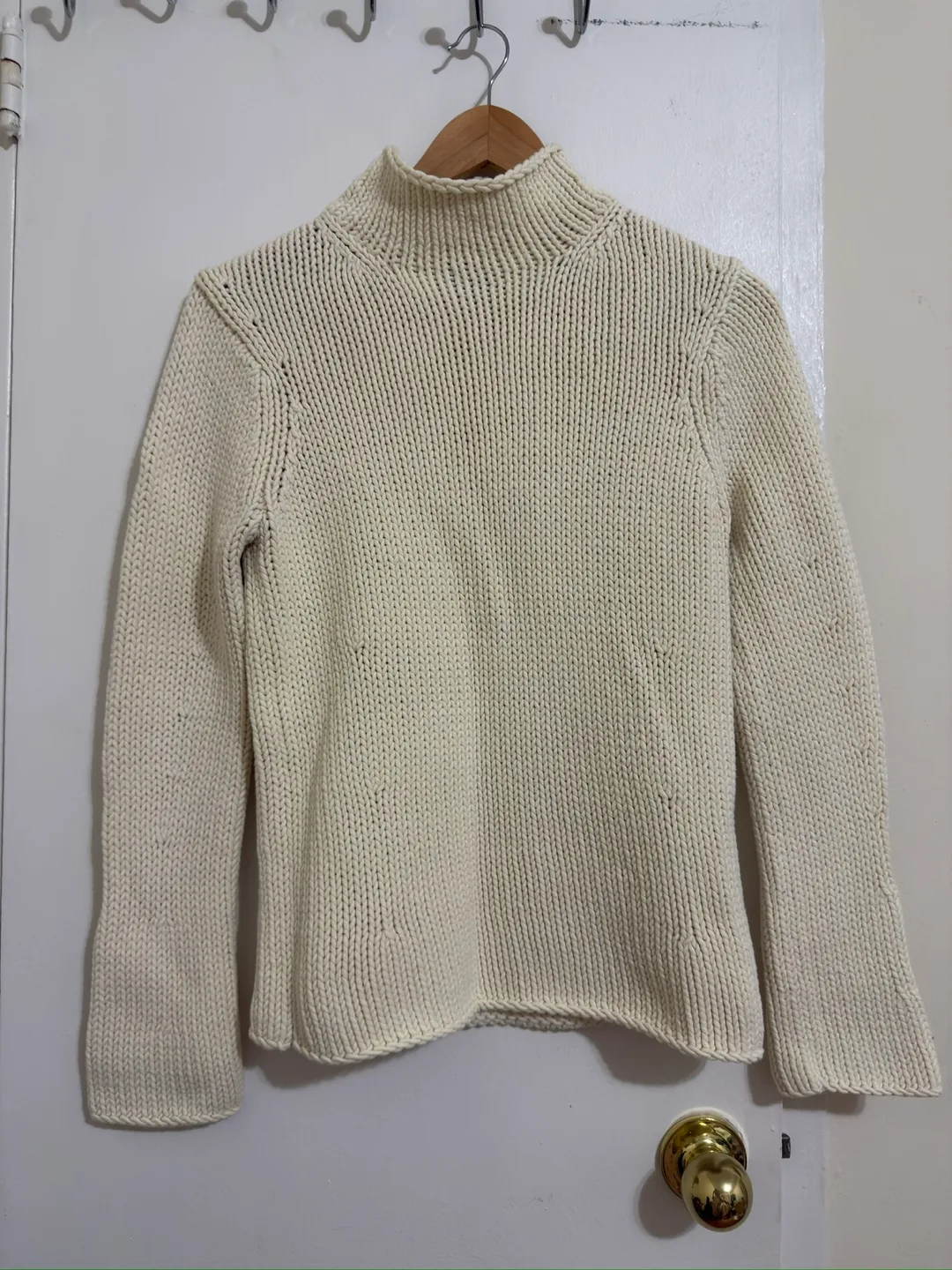Gap Cream Knit Turtleneck Sweater