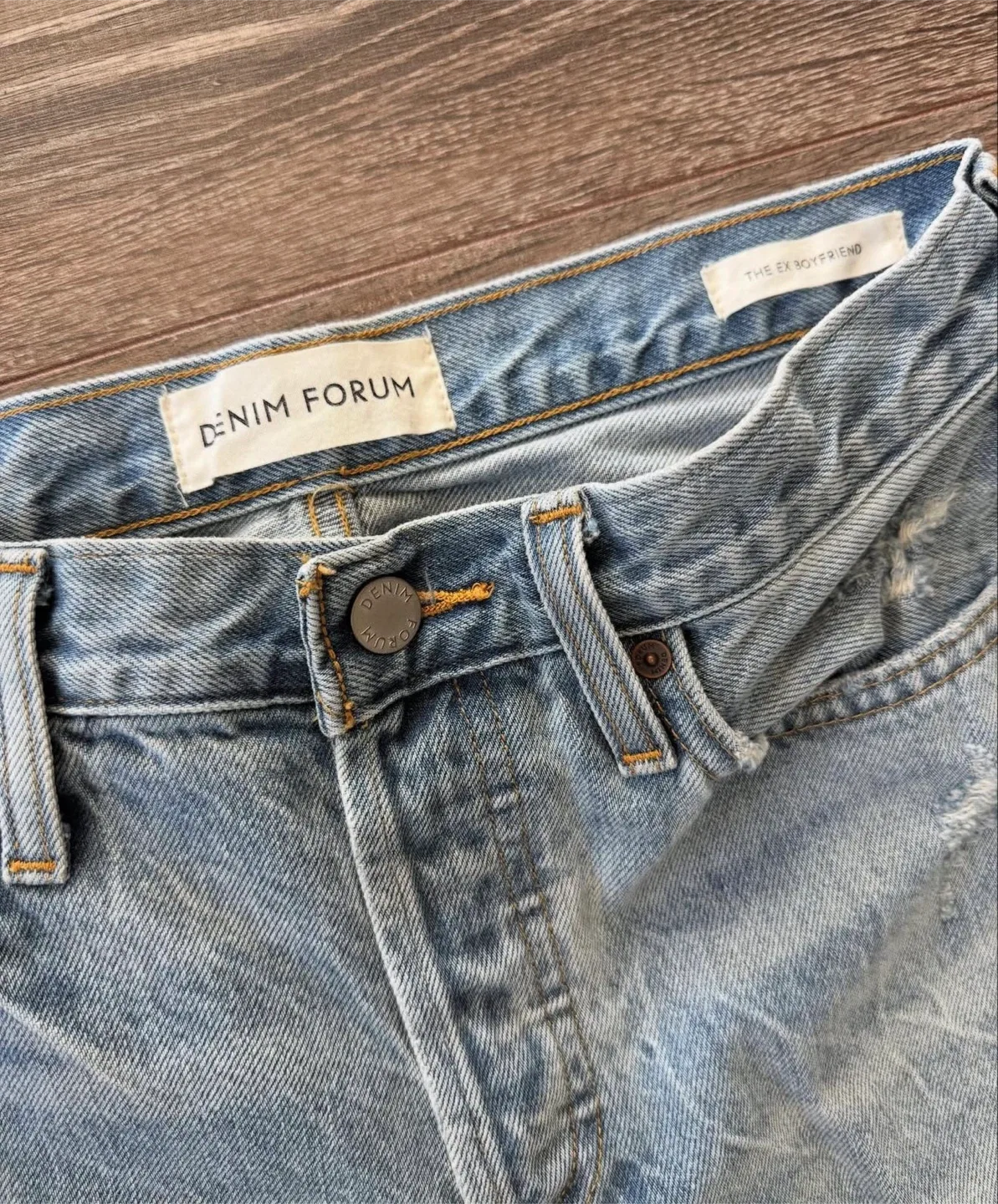 Denim Forum The Ex Boyfriend Jeans size 25 image indicator(5)