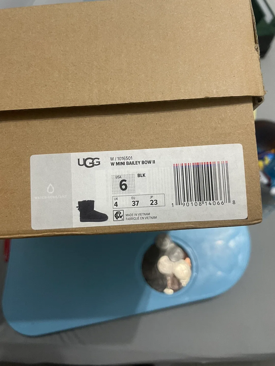 UGG Mini Bailey Bow II Black, Size 6