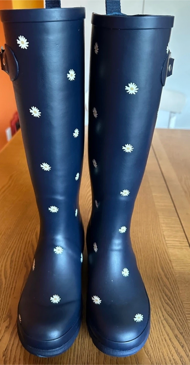 London Navy Floral Rain Boots - Size 6 - photo 3