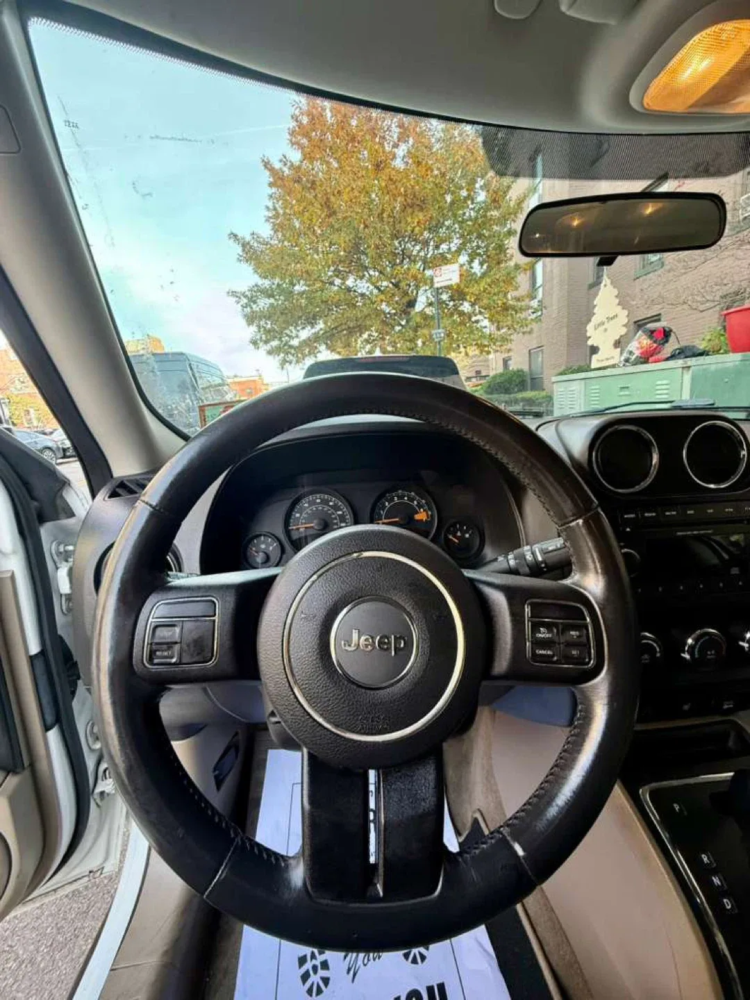 Jeep Patriot 2015 reliable and ready to drive. image indicator(5)