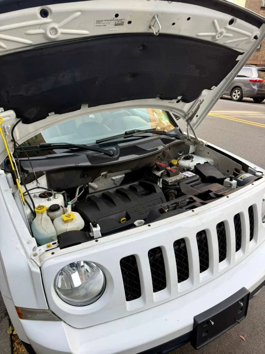 Jeep Patriot 2015 reliable and ready to drive. image indicator(8)
