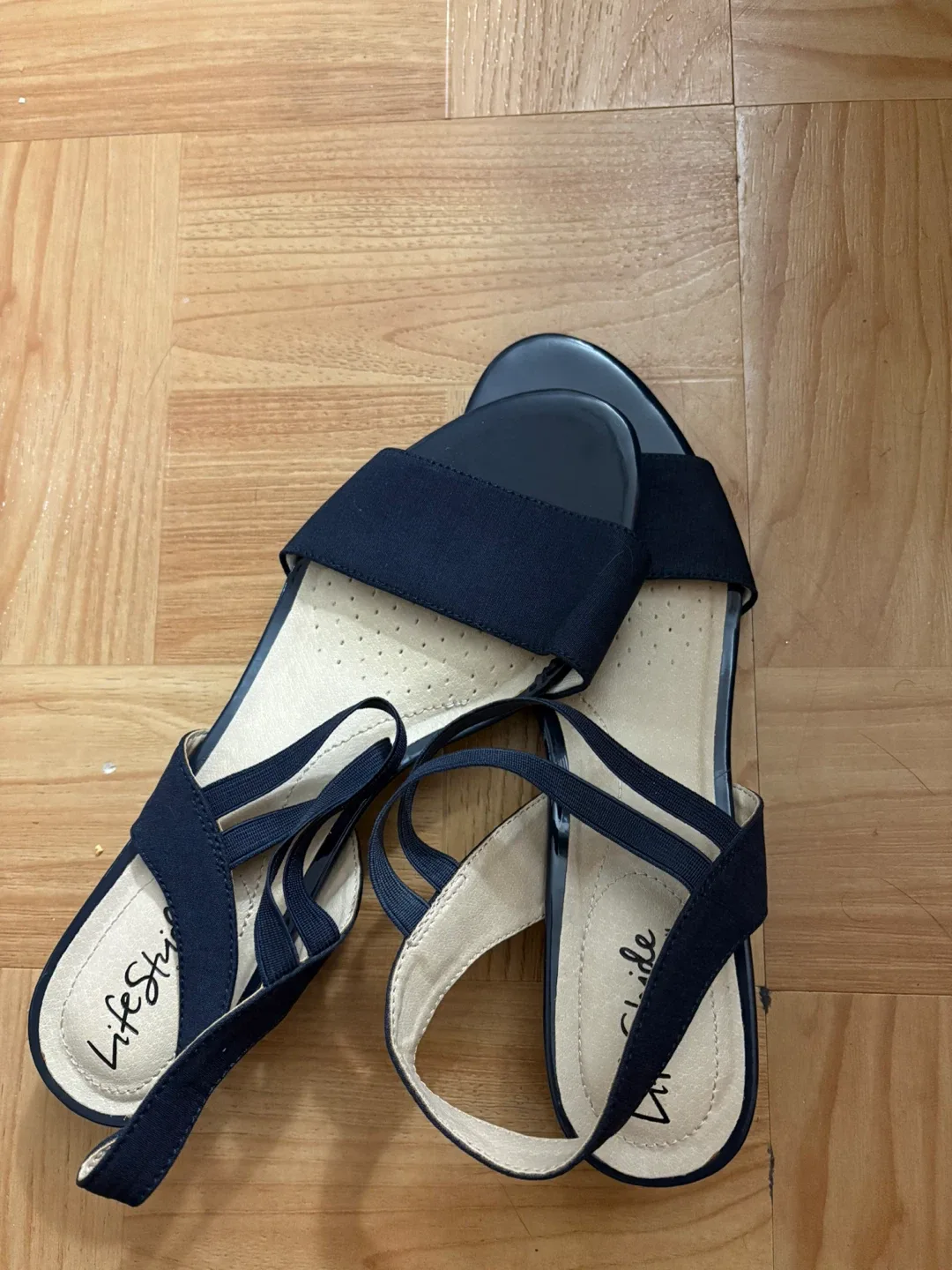 Life Stride Navy Sandals - US Women's 9W
