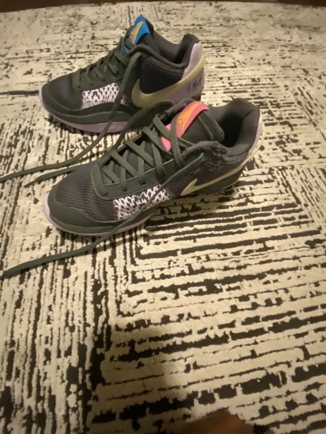 Ja 1s size 8.5 image indicator(5)