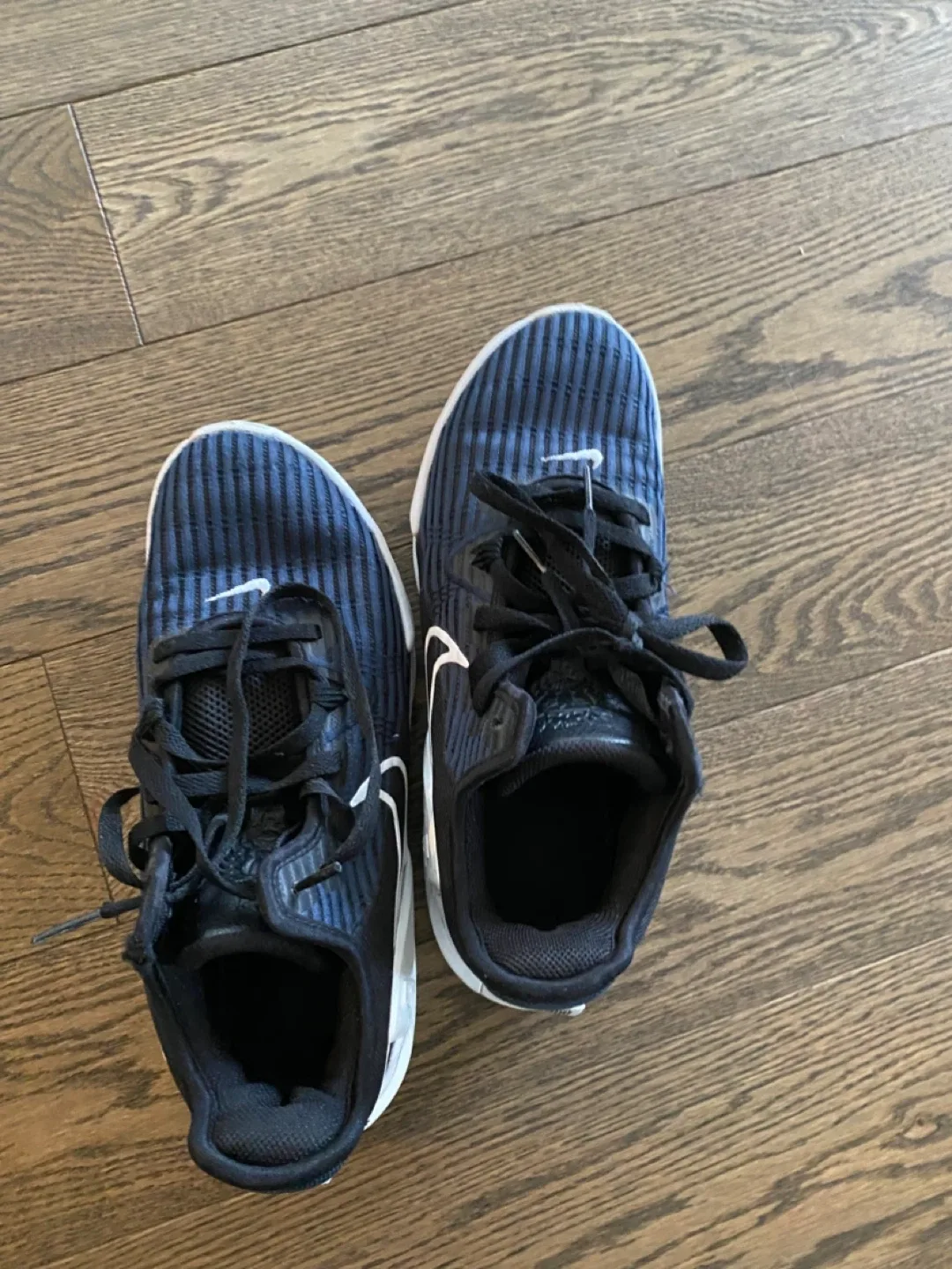 Nike Lebron Witness 7 Shoes - Size 7