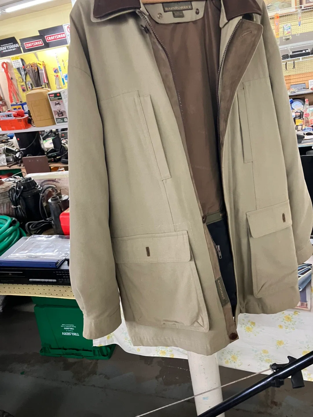 Rainforest Men's Coat image indicator(4)