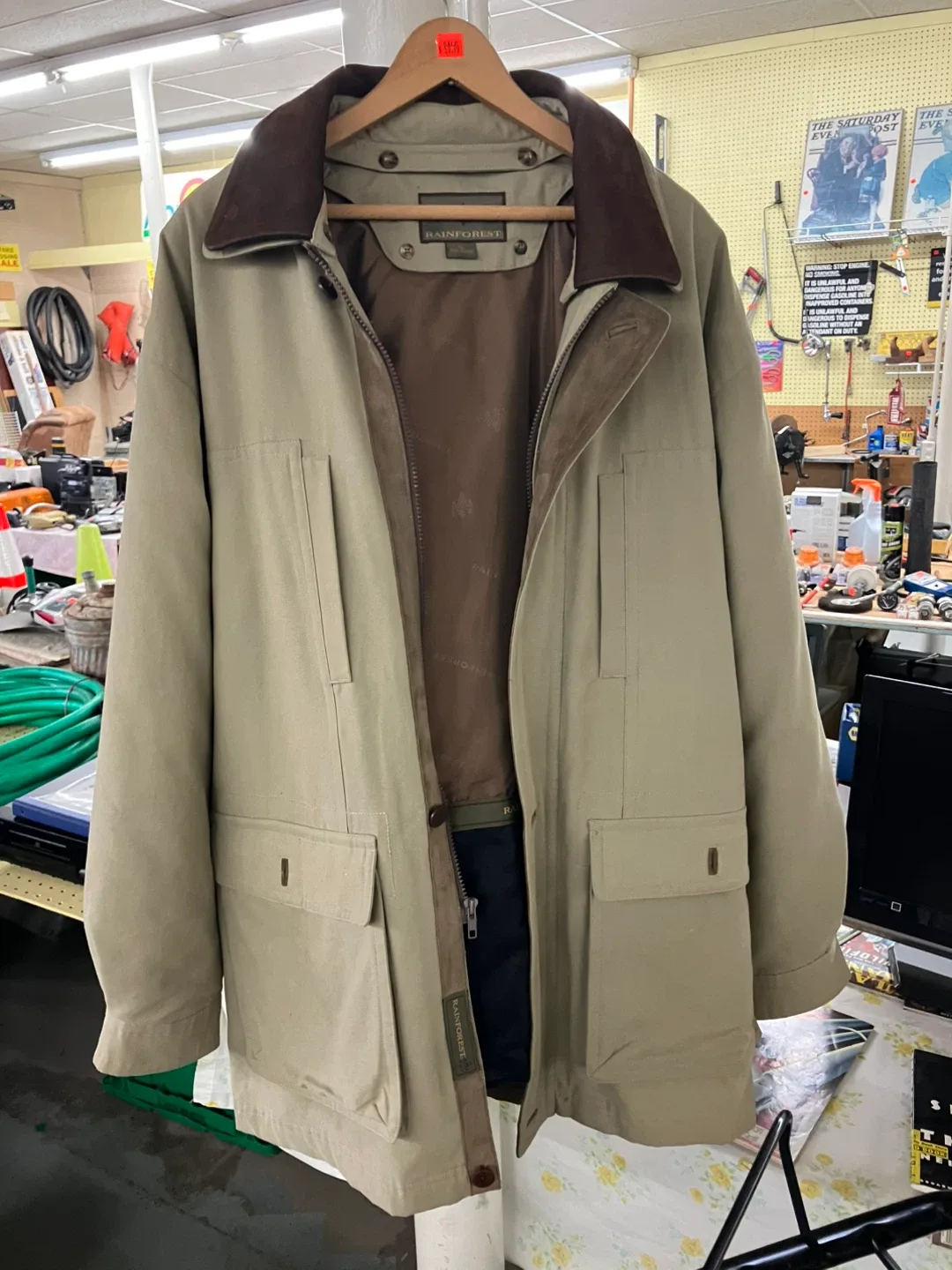 Rainforest Men's Coat image indicator(6)