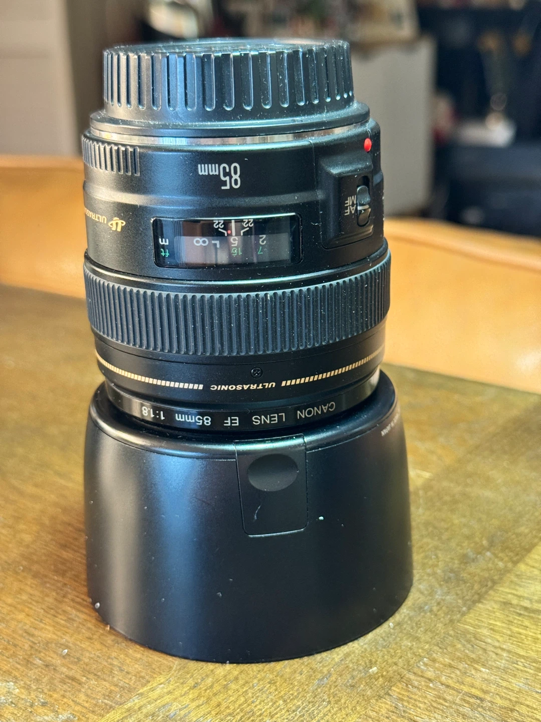 Canon EOS 5D Mark II Camera & EF 85mm f/1.8 Lens - photo 3