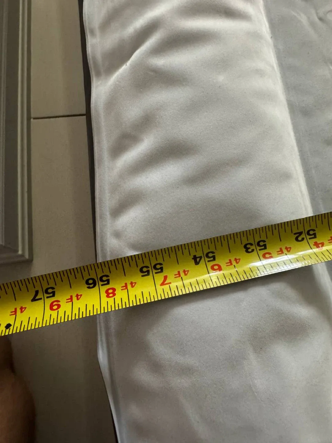 SENNOUL Queen Air Mattress w/ Built-In Pump – Open Box – $60 image indicator(7)